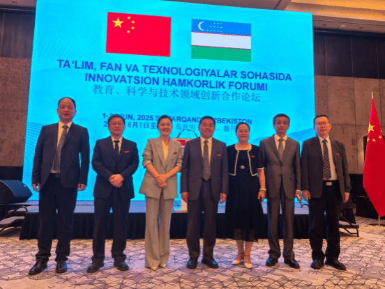 福利姬
国家艺术基金“新时代对外文艺交流组织实施人才培训”项目的研究成果“中国唐代壁画复摹展”在哈萨克斯坦阿拜国立师范大学开展